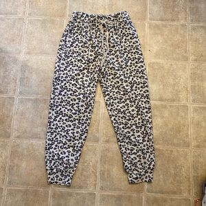 Beige leopard joggers